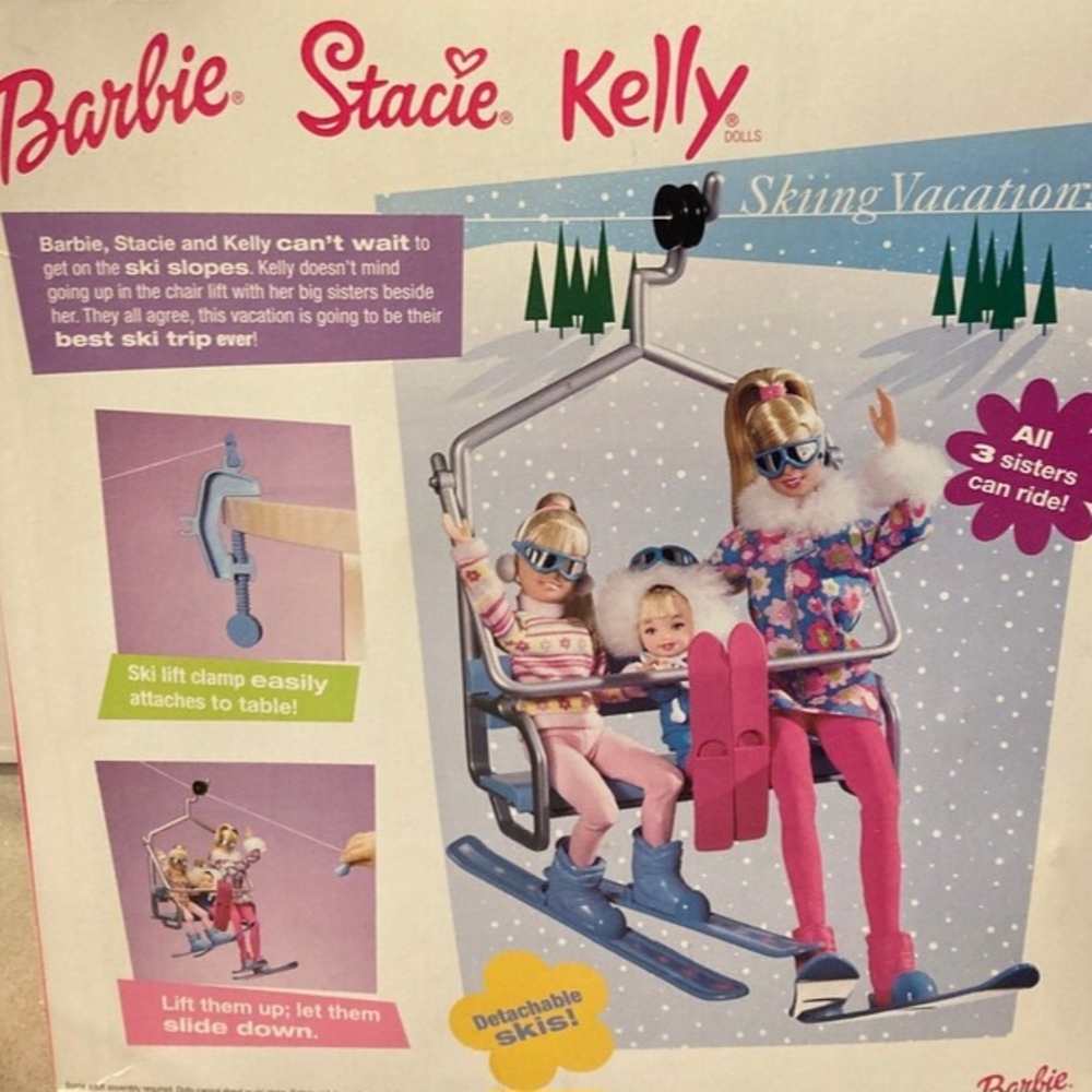 Barbie Stacie Kelly Skiing Vacation Doll Set, Working Chair Lift (2000) Playset - Picture 6 of 6